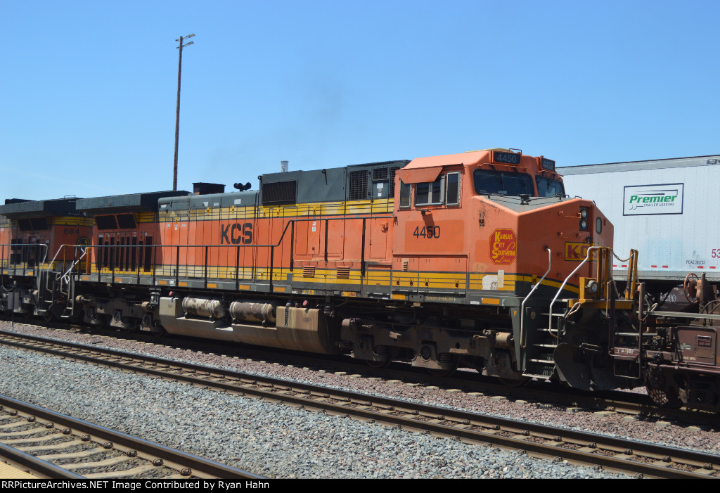 KCS Ex BNSF Dash 9 